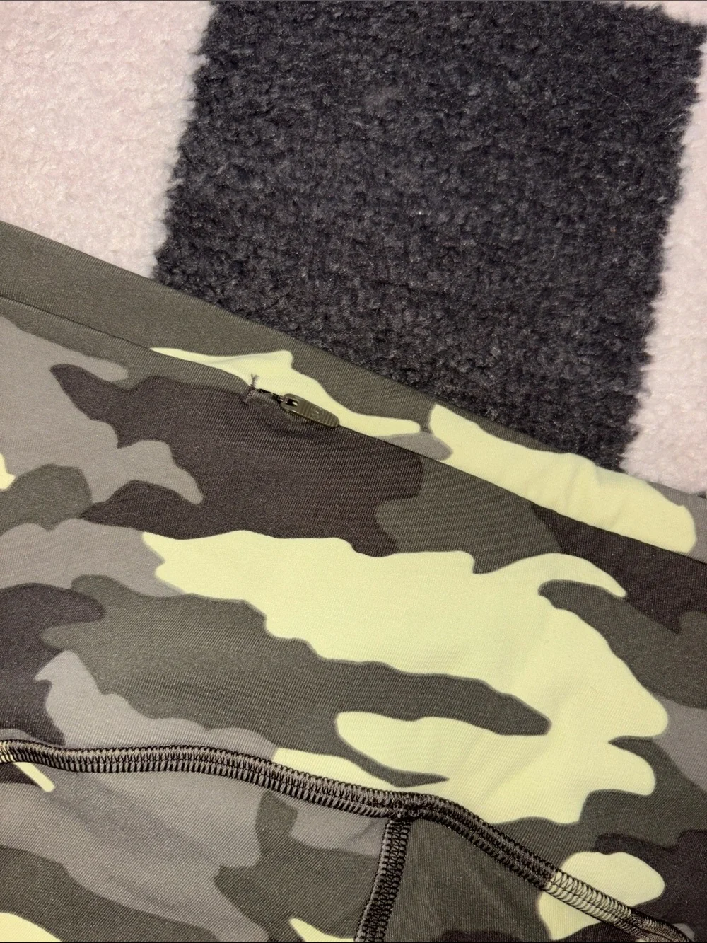 NWOT Lulu lemon leggings.